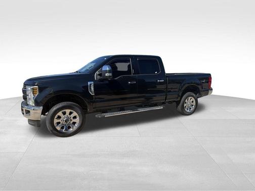 Shadow Black 2018 Ford F-250 Lariat