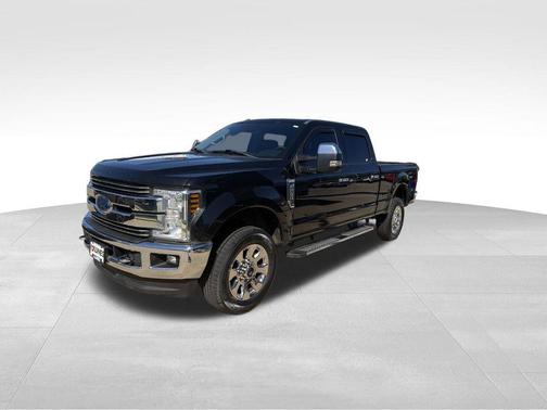 Shadow Black 2018 Ford F-250 Lariat