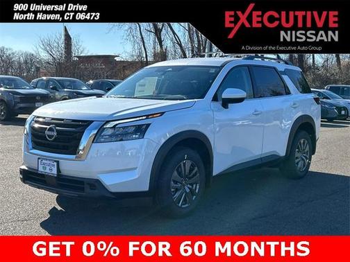 2025 Nissan Pathfinder SV