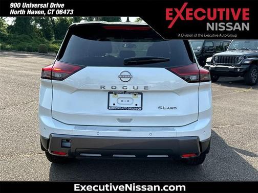 2025 Nissan Rogue SL