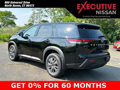 2025 Nissan Pathfinder S