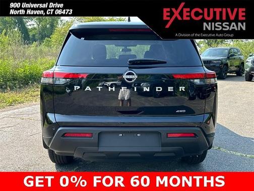 2025 Nissan Pathfinder S