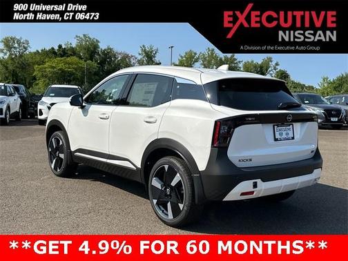 2025 Nissan Kicks SR