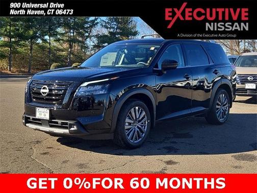 2025 Nissan Pathfinder SL