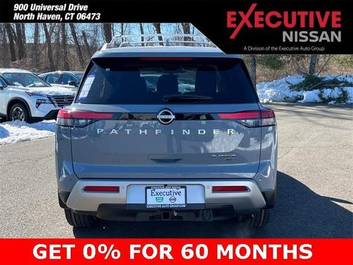 2025 Nissan Pathfinder Platinum