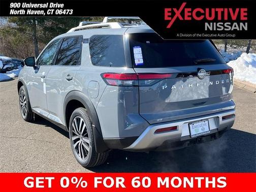 2025 Nissan Pathfinder Platinum