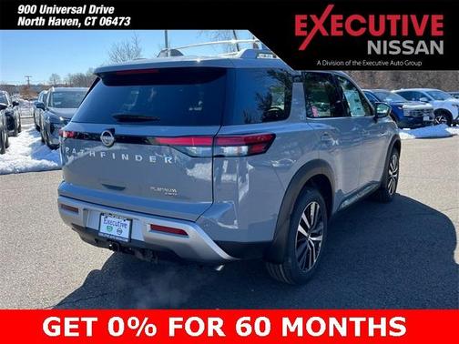2025 Nissan Pathfinder Platinum