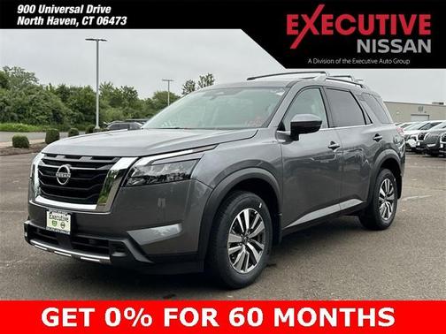 2025 Nissan Pathfinder SL