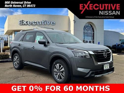 2025 Nissan Pathfinder SL