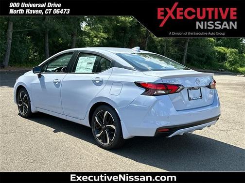 2025 Nissan Versa 1.6 SR