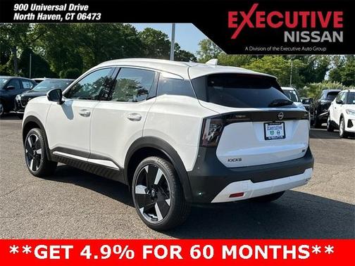2025 Nissan Kicks SR