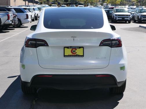 2023 Tesla Model Y Long Range Dual Motor All-Wheel Drive