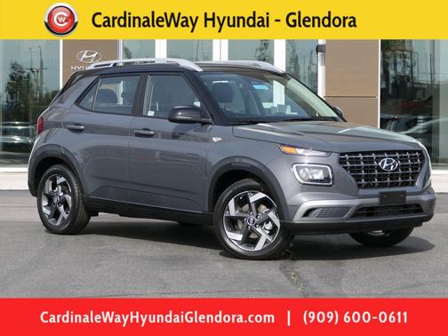 2026 Hyundai VENUE SEL w/Two-Tone Roof