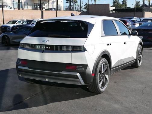2026 Hyundai IONIQ 5 SEL