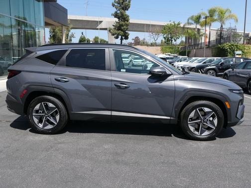 Ecotronic Gray 2026 Hyundai TUCSON SEL