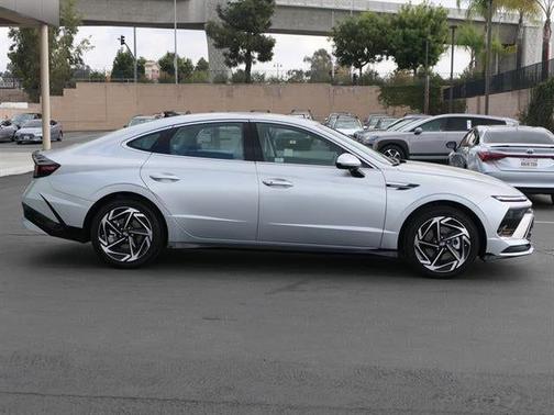 2026 Hyundai SONATA SEL