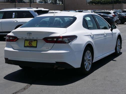Ice Cap 2023 Toyota Camry LE