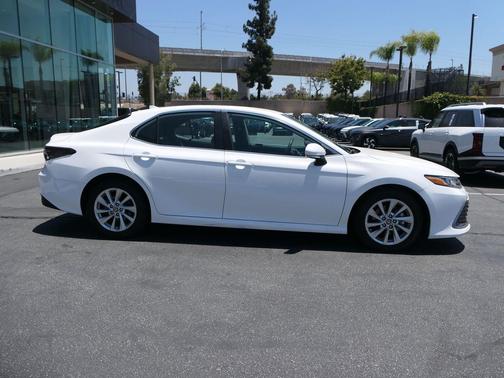 Ice Cap 2023 Toyota Camry LE