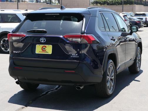 Blueprint 2022 Toyota RAV4 Hybrid XLE Premium