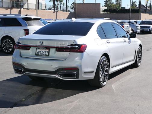 2020 BMW 740 740i