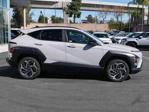Cyber Gray Metallic 2026 Hyundai KONA SEL Premium