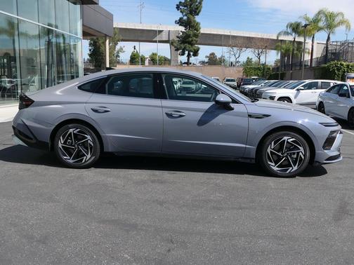 2026 Hyundai SONATA SEL