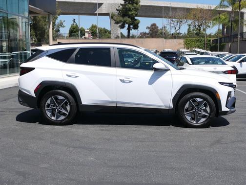 Scarlet Red 2026 Hyundai TUCSON SEL