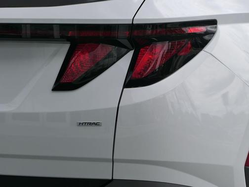 Serenity White Pearl 2026 Hyundai TUCSON SEL