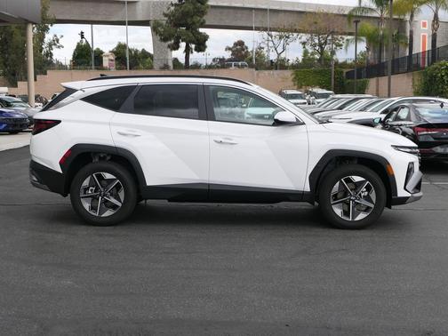 Serenity White Pearl 2026 Hyundai TUCSON SEL