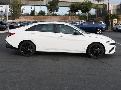 2026 Hyundai ELANTRA Sport