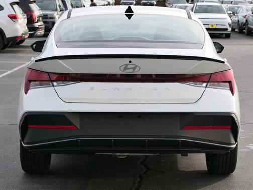 2026 Hyundai ELANTRA Sport