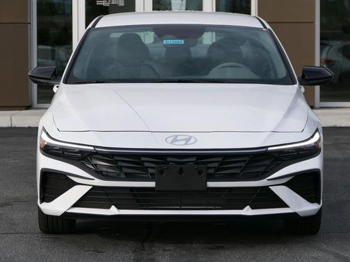 2026 Hyundai ELANTRA Sport