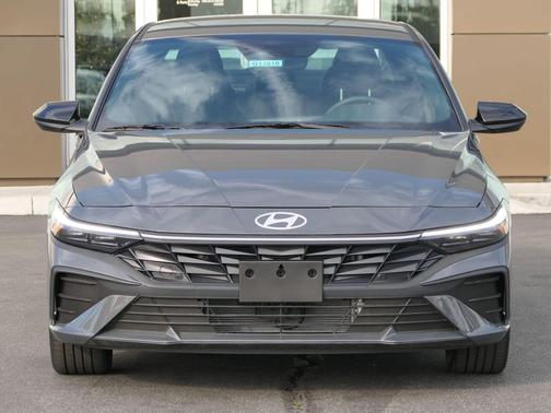 2026 Hyundai ELANTRA HEV SEL Sport