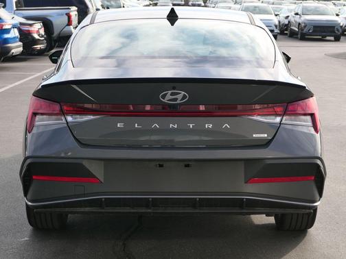 2026 Hyundai ELANTRA HEV SEL Sport