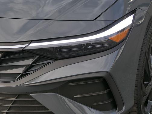 2026 Hyundai ELANTRA HEV SEL Sport