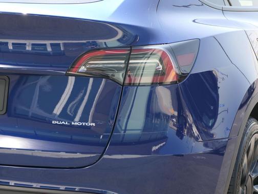 Deep Blue Metallic 2023 Tesla Model Y Long Range Dual Motor All-Wheel Drive