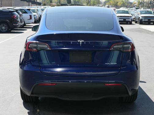 Deep Blue Metallic 2023 Tesla Model Y Long Range Dual Motor All-Wheel Drive