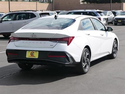 2025 Hyundai ELANTRA HEV Limited