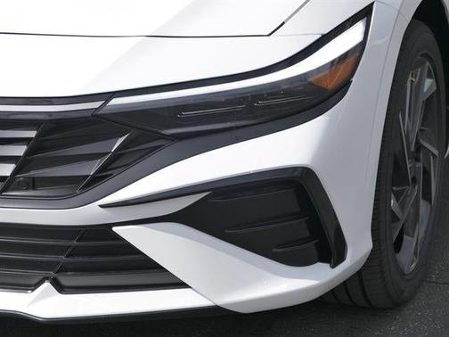 2025 Hyundai ELANTRA HEV Limited