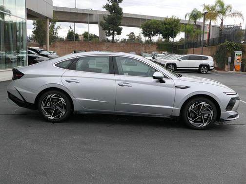 2026 Hyundai SONATA SEL