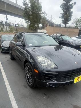 Gray 2018 Porsche Macan Macan Sport Edition