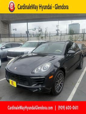 Gray 2018 Porsche Macan Macan Sport Edition