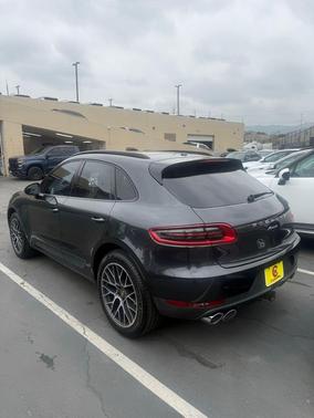 Gray 2018 Porsche Macan Macan Sport Edition