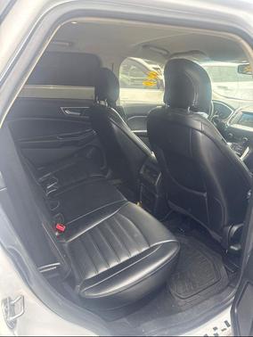 Oxford White 2017 Ford Edge SEL