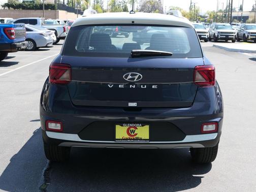 Denim w/White Roof 2026 Hyundai VENUE SEL w/Two-Tone Roof
