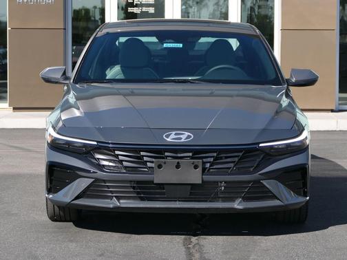2025 Hyundai ELANTRA HEV Limited