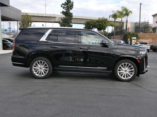 2022 Cadillac Escalade Premium Luxury