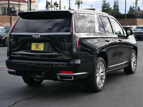 2022 Cadillac Escalade Premium Luxury