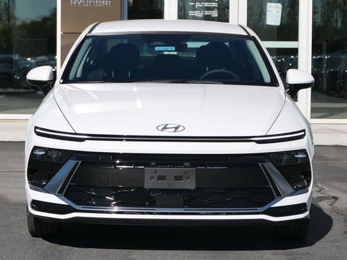 2026 Hyundai SONATA SEL