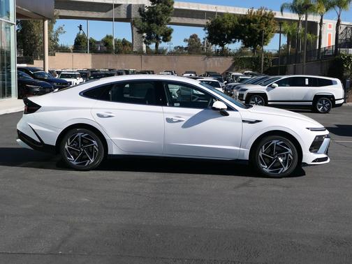 2026 Hyundai SONATA SEL